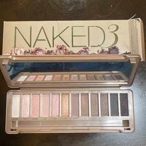 Naked 3 eyeshadow palette